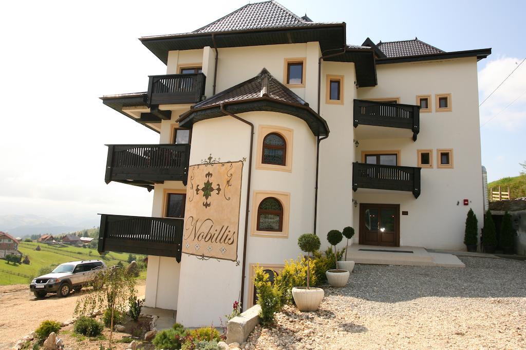 Nobillis - Carpathian Residence Peştera Exterior foto